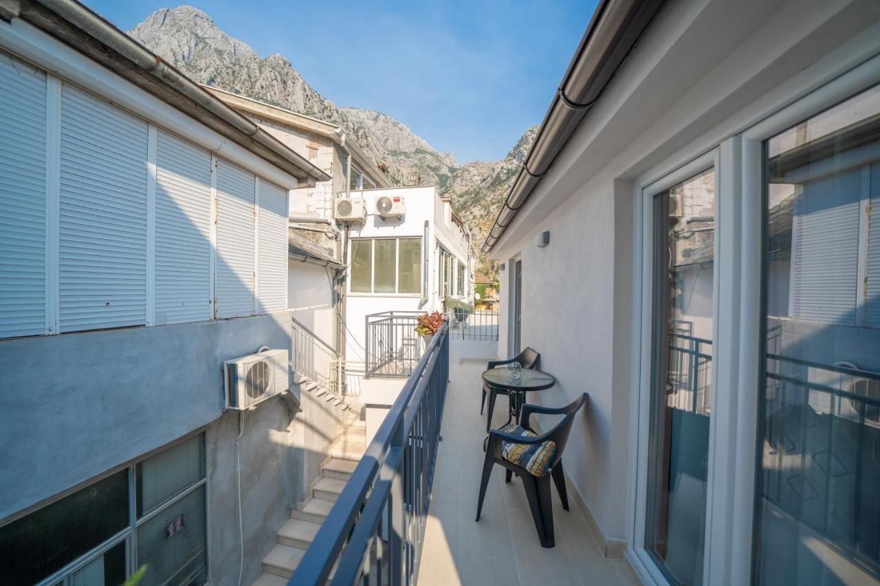 Appartement La Mar Mar à Kotor Extérieur photo